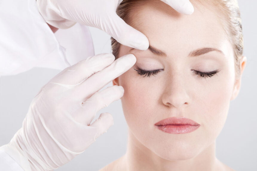 How to Manage Pain and Discomfort After Cosmetic Surgery